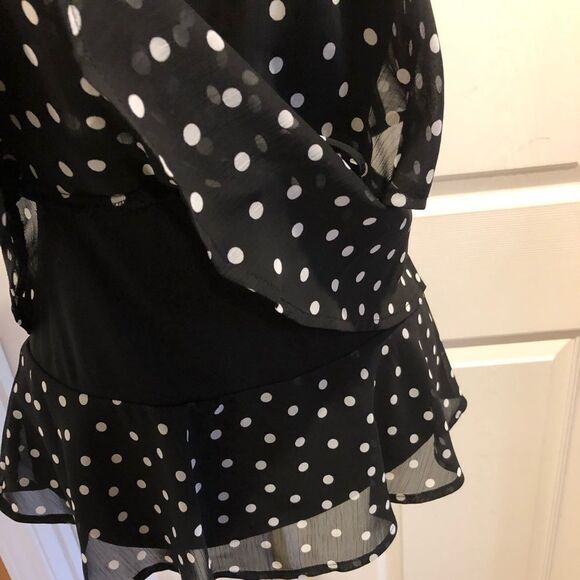 CANDIE’S black and white top ***3 for $25*** - Picture 3 of 7